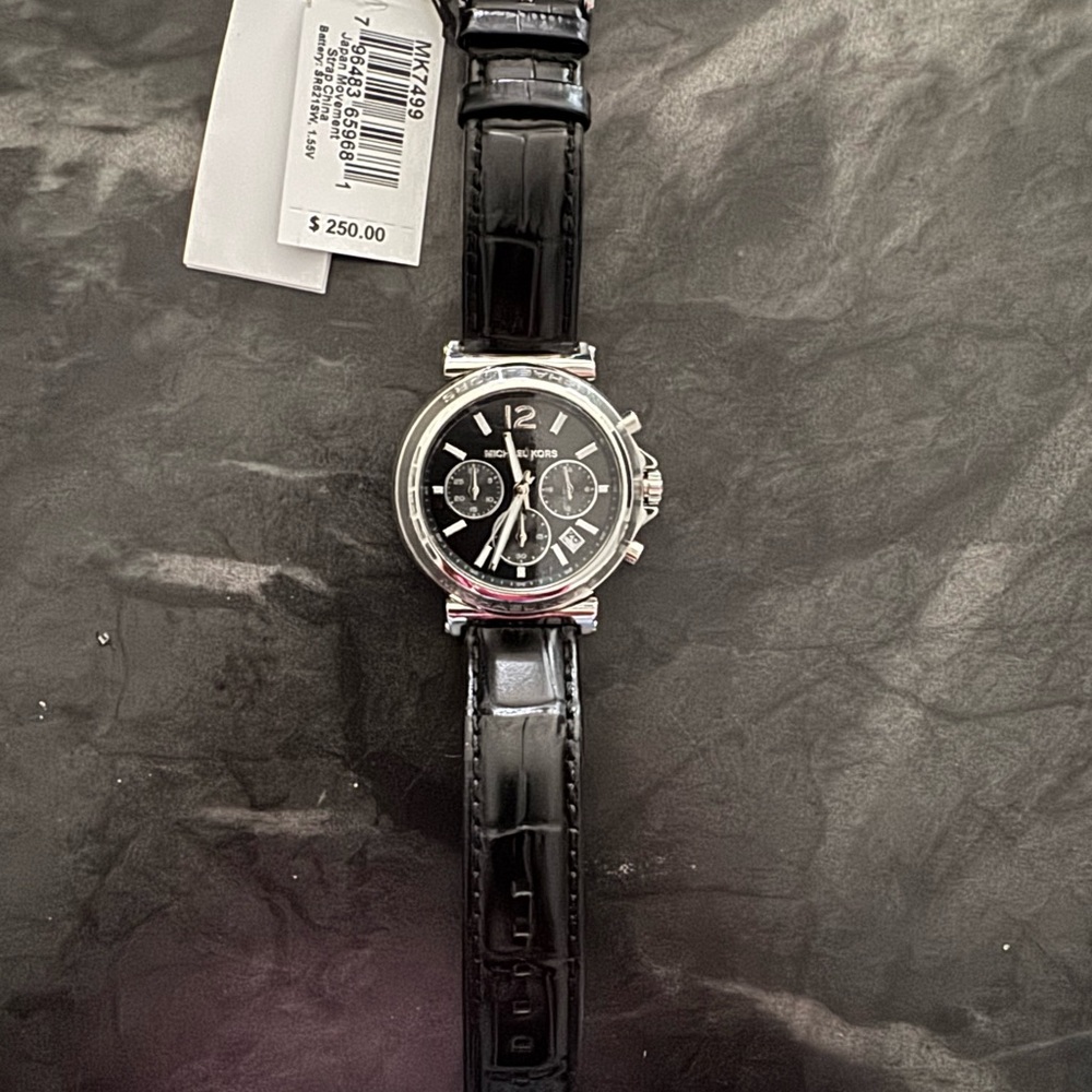 NWT Michael Kors Oversized Maren Silver-Tone Crocodile Embossed Leather Watch